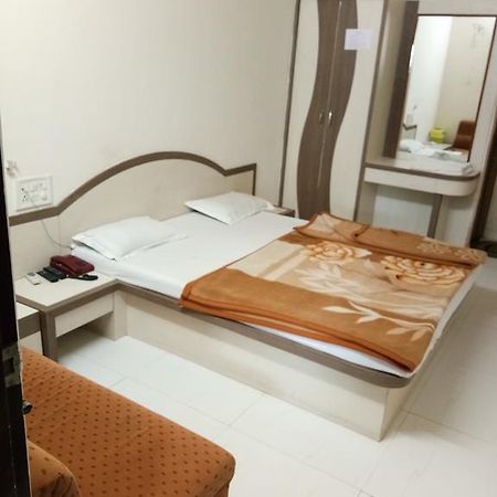 Hotel Sudarshan Nāthdwāra Esterno foto