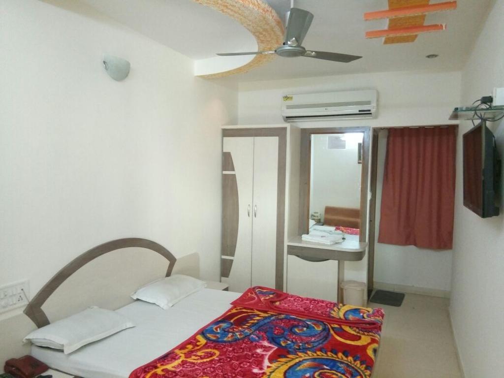 Hotel Sudarshan Nāthdwāra Esterno foto