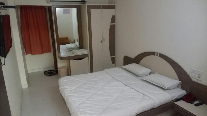 Hotel Sudarshan Nāthdwāra Esterno foto