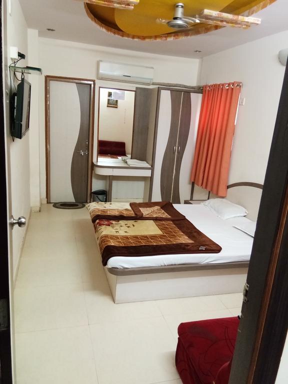 Hotel Sudarshan Nāthdwāra Esterno foto