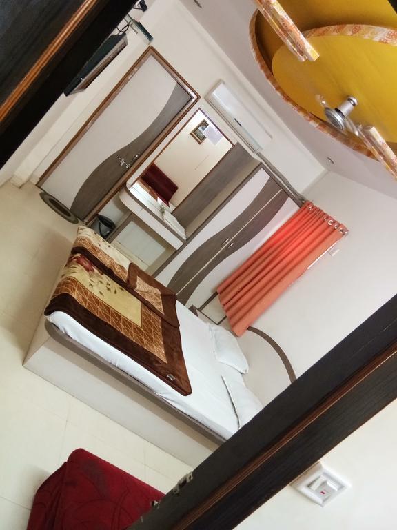 Hotel Sudarshan Nāthdwāra Esterno foto